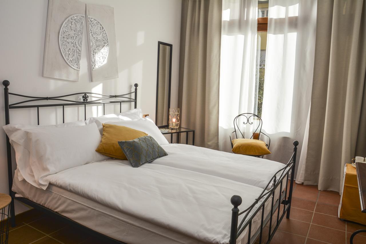 Degli Olivi Relais Bed & Breakfast *